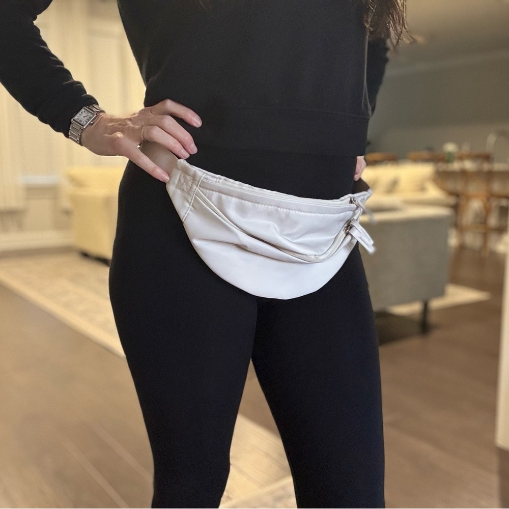 Set Active Hip Purse/Sling